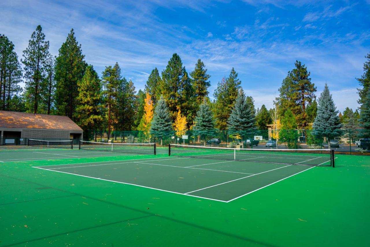 Black Butte Big Meadow'S 11Th Fairway Black Butte Ranch Exterior photo